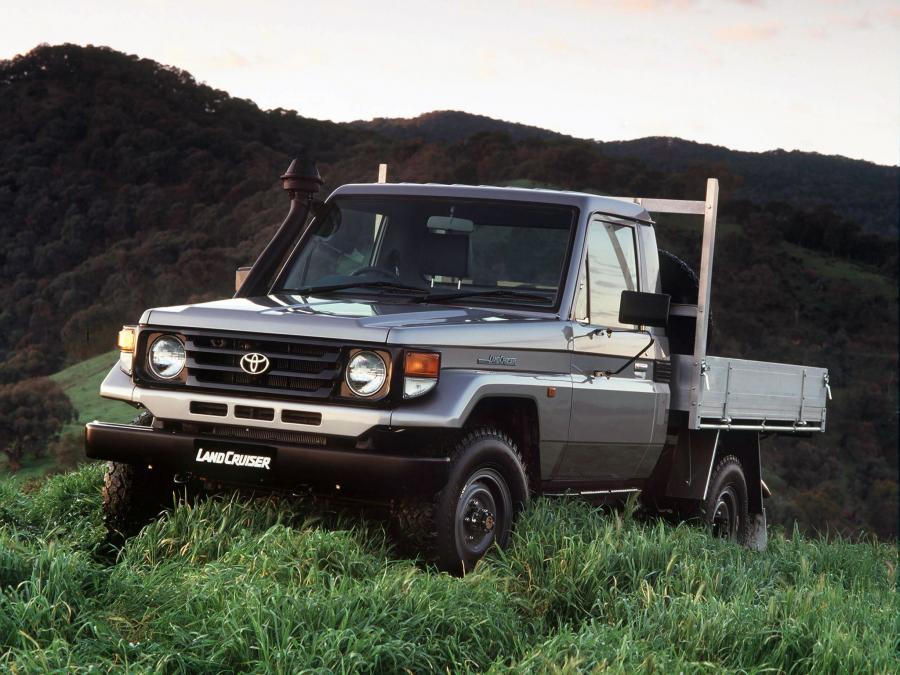  Toyota Land Cruiser 70 Cab Chassis 1999 года  (фото 7 из 7)